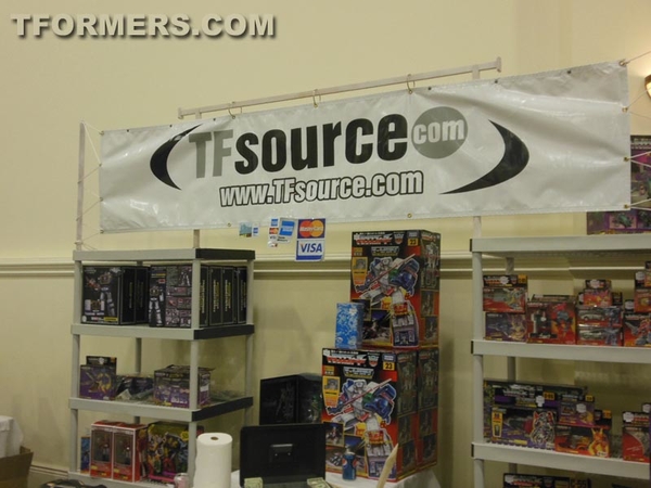 BotCon 2013   The Transformers Convention Dealer Room Image Gallery   OVER 500 Images  (228 of 582)